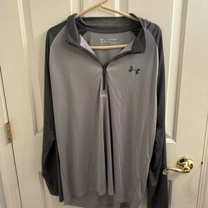 Under Armor light 1/4 zip mens xxl. Grey. Good condition